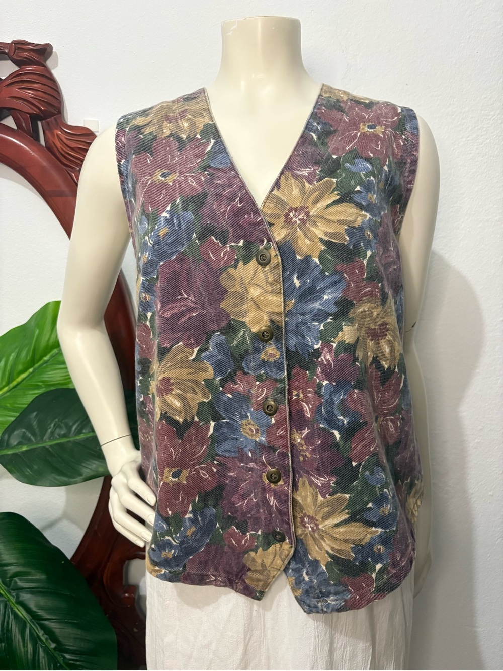 Women’s Muted Colors Fall Floral Button Front V-Neck Women's Vest Multicolor